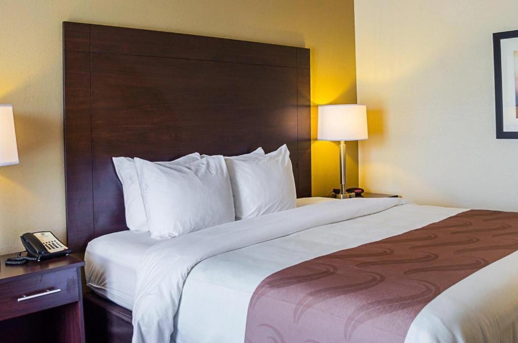 Quality Inn Виксбърг Екстериор снимка